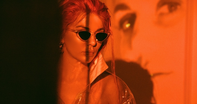 Клип седоковой шантарам. Клип седоковой шантарам. Шантарам клип седакова. Клип седоковой шантарам. Клип седоковой шантарам.